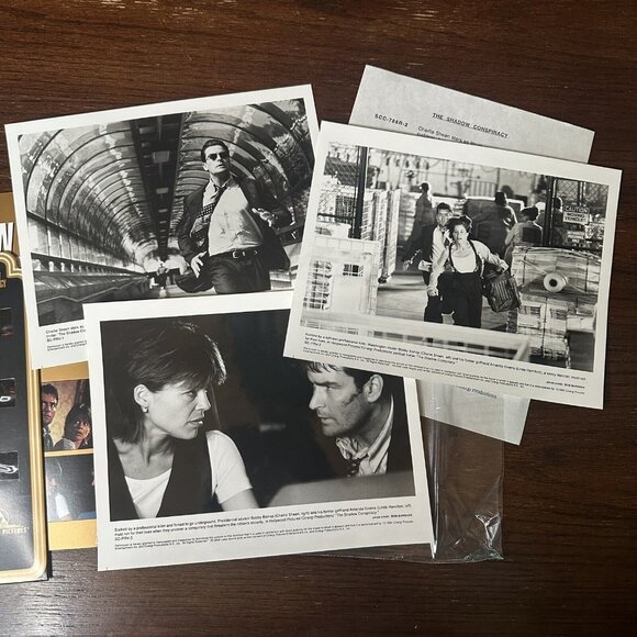 1997 Shadow Conspiracy Charlie Sheen Linda Hamilton Movie Stills Photos - Picture 2 of 6